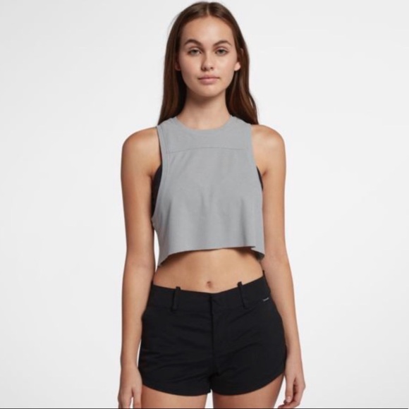 Hurley Tops - SOLD Hurley crop workout shirt